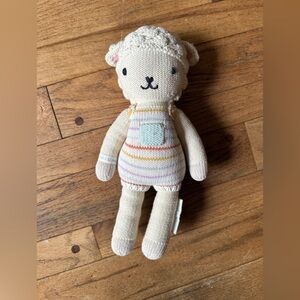 Avery the Cuddle+Kind Lamb